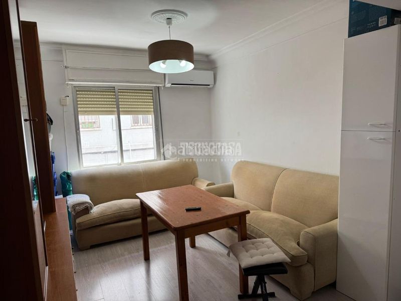 Foto c6fad7ad-eecd-4062-9885-9a31cf0dcdce. Flat with heating in Pradolongo Madrid