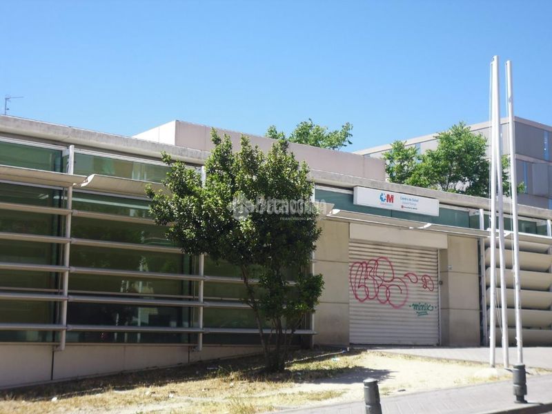 Foto b18043b0-aaf7-43f4-9cb3-de406d089cd9. Aparcament cotxe a Pradolongo Madrid