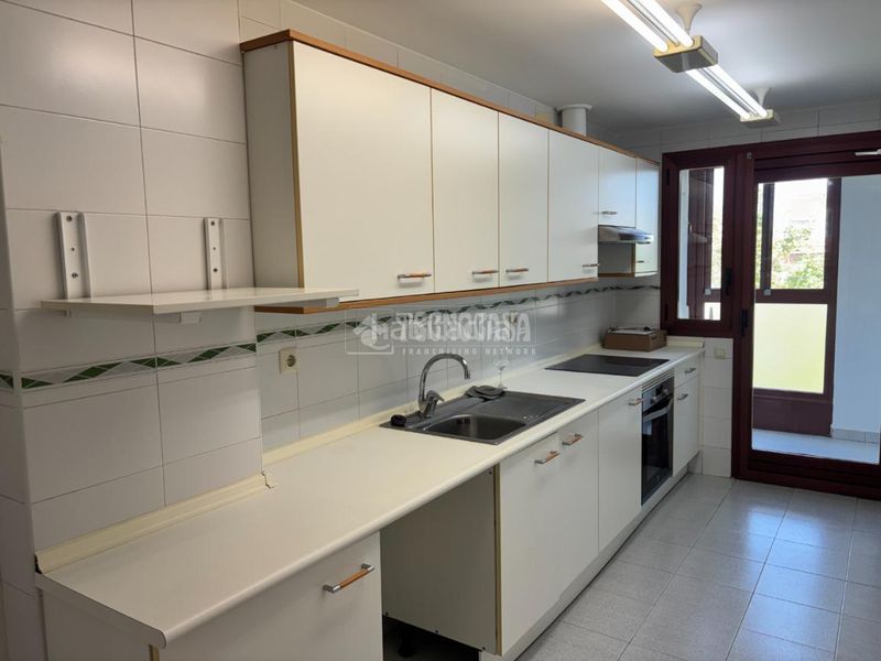 Foto 202c1db5-7e4e-47d7-9692-c9716330bffc. Pis amb calefacció piscina a Chorrillo Alcalá de Henares