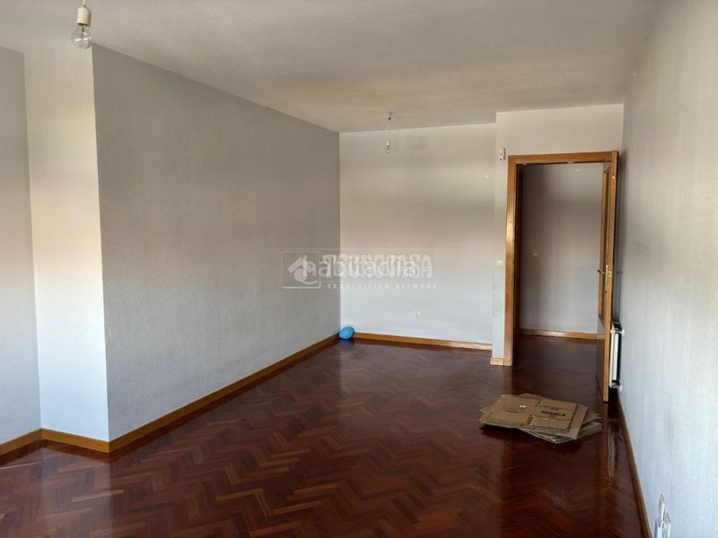 Foto ade7abb1-b09c-4156-9f88-b001fe2d13c1. Pis amb calefacció piscina a Chorrillo Alcalá de Henares