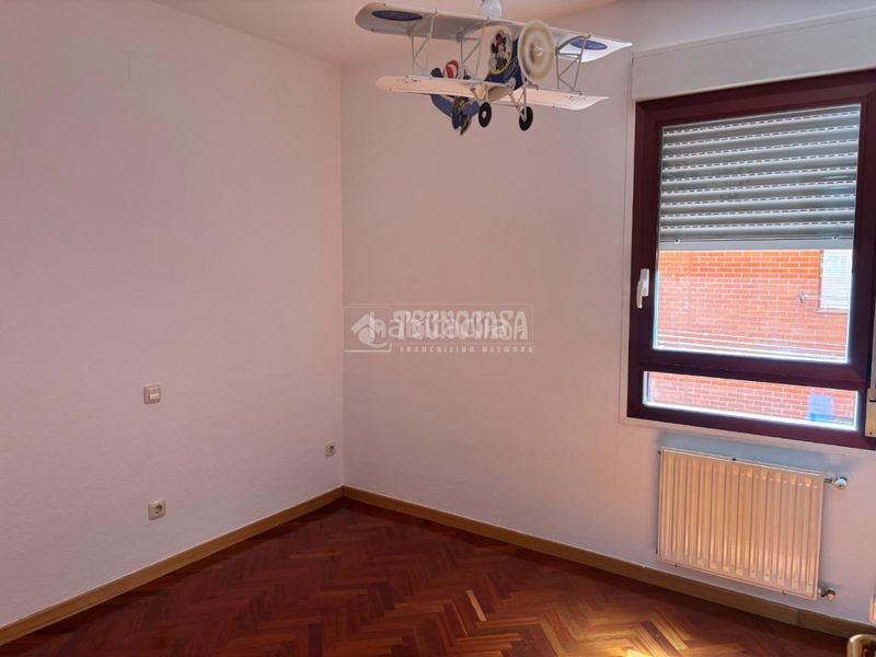 Foto f4d27b08-f1f4-44ac-8985-0e549e2bd318. Pis amb calefacció piscina a Chorrillo Alcalá de Henares