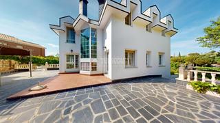 Maison à Casar (El). Casa en venta en el casar