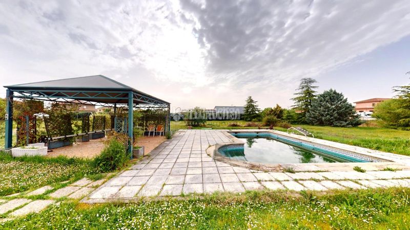 Foto 98c80266-8b06-4e5d-82ee-393c0fd01cf3. Casa amb aparcament piscina a Casar (El)