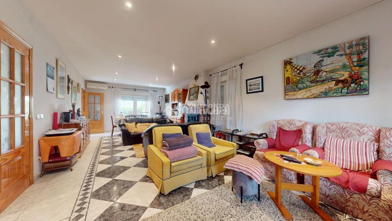 Foto abe3fe2f-00c4-4bf7-aa23-c3c45bae5e63. Casa amb aparcament piscina a Casar (El)