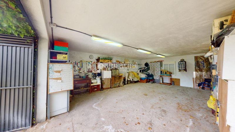 Foto d465d751-5dba-4d68-b4e7-74c46fe98e0c. Casa amb aparcament piscina a Casar (El)