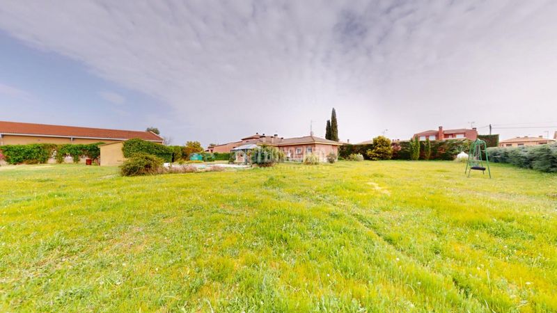 Foto f96b91d1-9e51-4d9c-be22-4e66a391590a. Casa amb aparcament piscina a Casar (El)