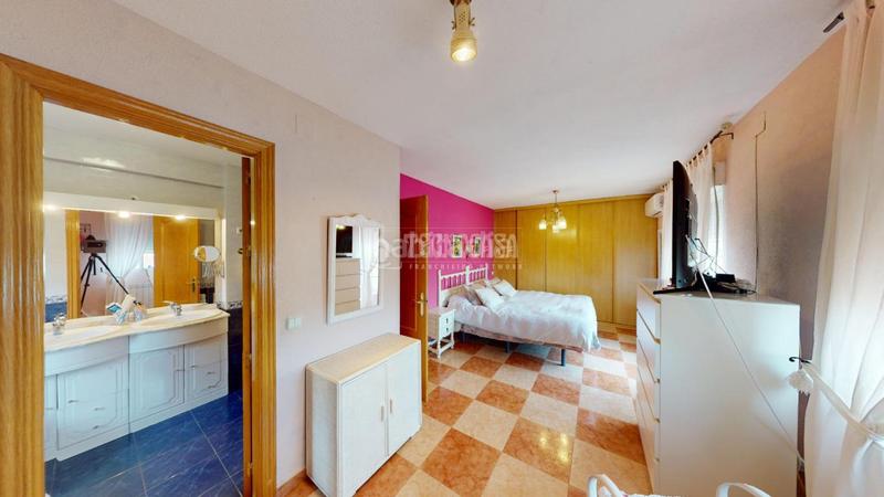 Foto 7e70cbc3-3bc3-43e3-a662-8c97e4ac5952. Etagenwohnung mit parking pool in Casar (El)