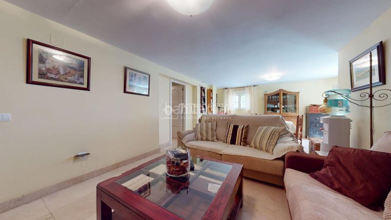 Foto 00402cd1-a3d0-4fb9-950d-cfc1da567fb5. Casa amb aparcament piscina a Casar (El)