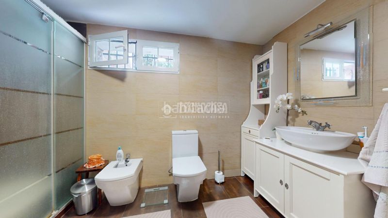 Foto 4edaf054-f9ac-4995-bec1-082d09c427e1. Casa amb aparcament piscina a Casar (El)