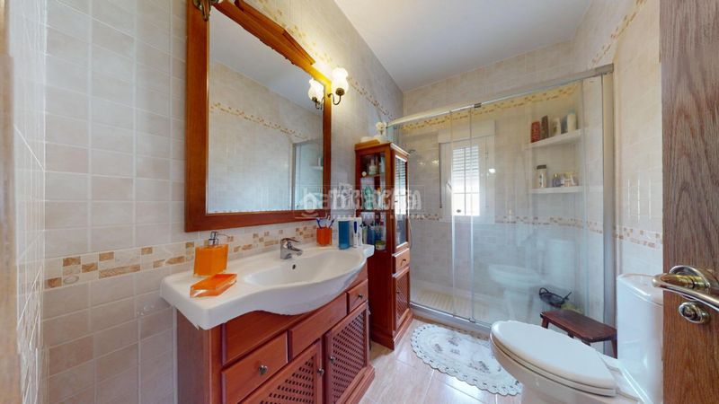 Foto 54c11e49-e8c5-4c45-ac99-efaaa0775c33. Casa amb aparcament piscina a Casar (El)