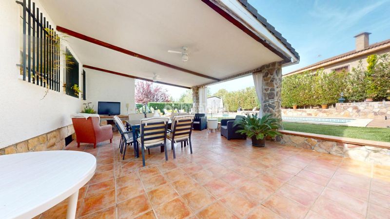 Foto d1a47a2b-7311-4f1b-9f3d-42493b8ef2e3. Casa amb aparcament piscina a Casar (El)