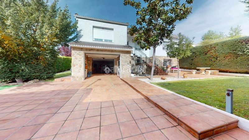 Foto e655e852-f47e-4fa9-ba23-6b3b0ac18893. Casa amb aparcament piscina a Casar (El)