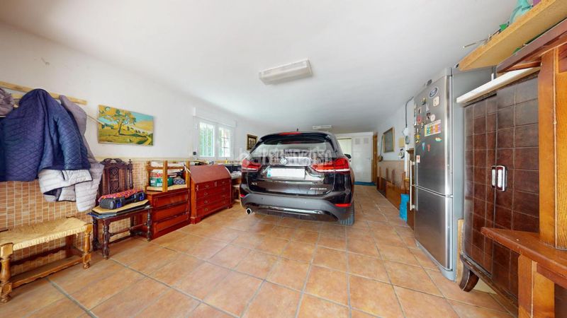 Foto f2d8f796-4362-4473-b585-3daa693f7a0a. Casa amb aparcament piscina a Casar (El)