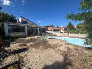 Maison à Casar (El). Casa en venta en el casar