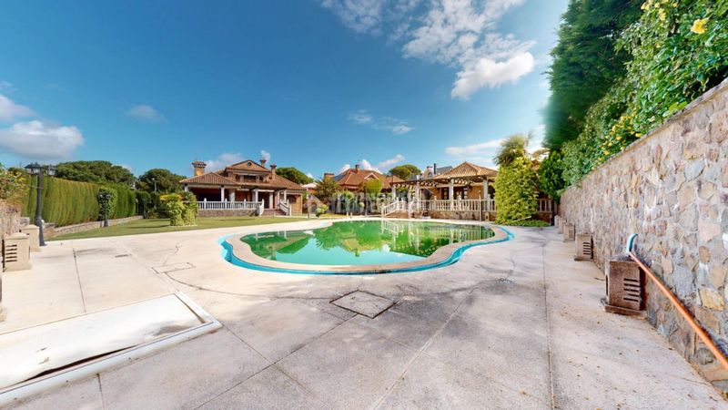 Foto 0df7eb94-a208-4fbc-b96d-da2f958f6863. Casa amb aparcament piscina a Casar (El)