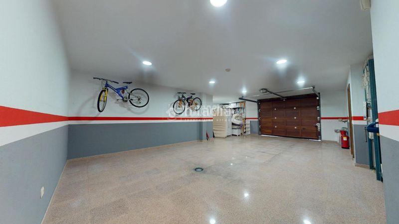 Foto 1d2afeec-70c6-4850-b716-414354d8d088. Casa amb aparcament piscina a Casar (El)