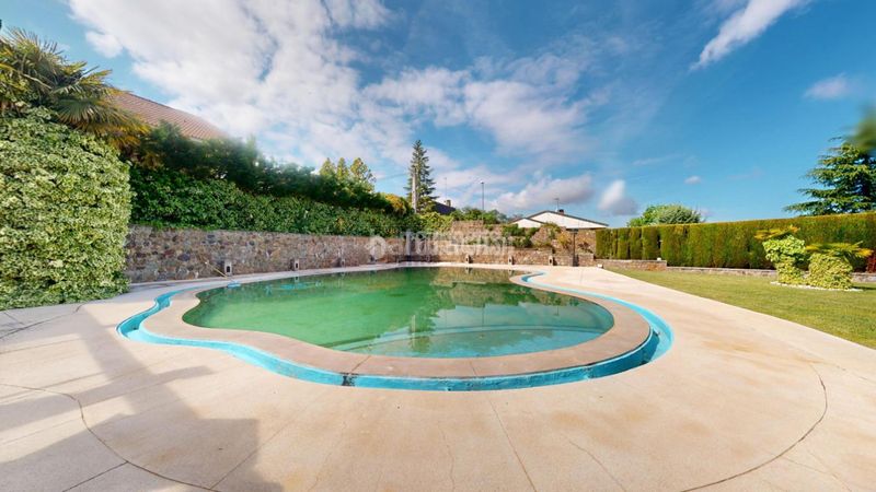 Foto 87a48a9b-16d3-4f37-be02-24e404349560. Casa amb aparcament piscina a Casar (El)