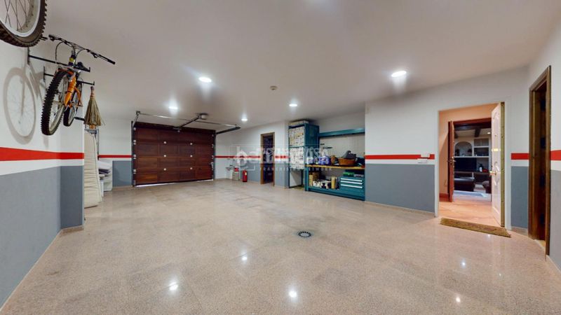 Foto ce8adbd6-e474-4f33-9ad2-4d49b45335d3. Casa amb aparcament piscina a Casar (El)