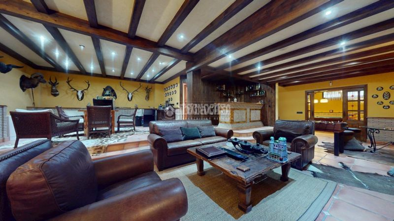 Foto d7a2a115-3738-4df8-b045-552f7ee12f19. Casa amb aparcament piscina a Casar (El)