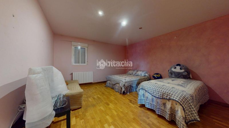 Foto 4de999b9-22be-4318-9954-20a99c674e42. Casa amb aparcament a Casar (El)