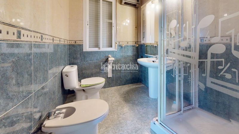 Foto 5a0d8493-49a4-4835-a2bd-69d09c1ee9bf. Casa amb aparcament a Casar (El)