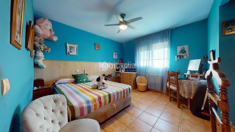 Foto 724502ef-6a85-4c2d-854f-50687f07634f. Casa amb aparcament a Casar (El)