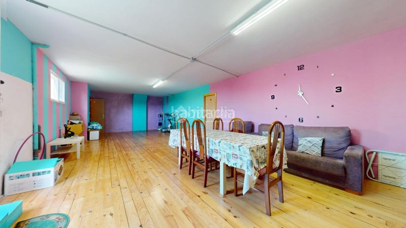 Foto 8cccd48f-ae92-46d8-877e-45a21cb97243. Casa amb aparcament a Casar (El)