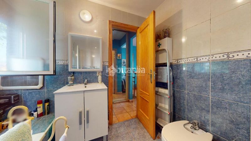 Foto e7ca5d65-eaf4-468f-8cc8-232db045accc. Casa amb aparcament a Casar (El)