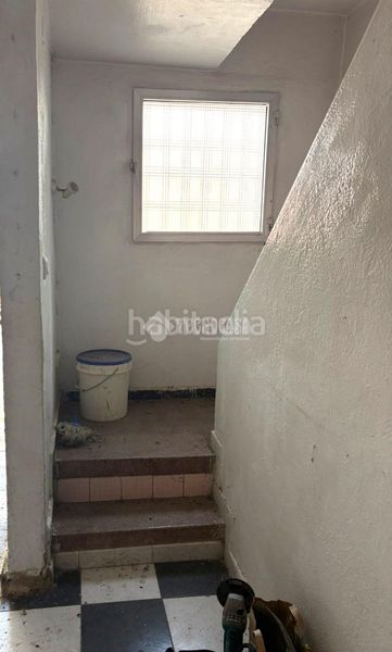 Foto 1848fbed-0233-4e43-9956-b756e0a5bab5. Casa aparellada a Juan XXIII - Rochelambert Sevilla
