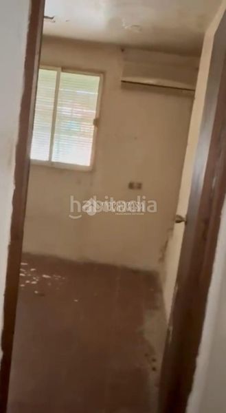 Foto b8ce7f1f-4406-4a7f-83fe-dd4f51806ee9. Casa aparellada a Juan XXIII - Rochelambert Sevilla