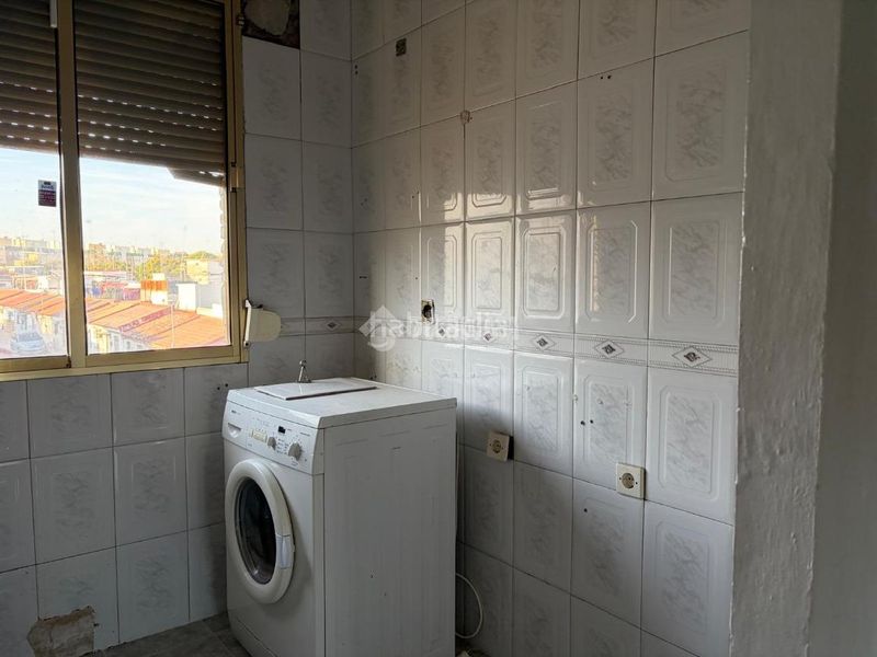 Foto 169109b3-77c1-4ce3-afbe-e76e65b8a2d9. Pis a Amate Sevilla