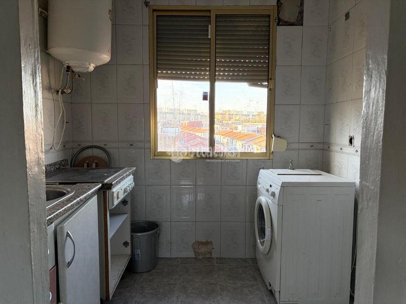 Foto 60a169de-fe14-4c27-a0bb-892621f380e6. Pis a Amate Sevilla