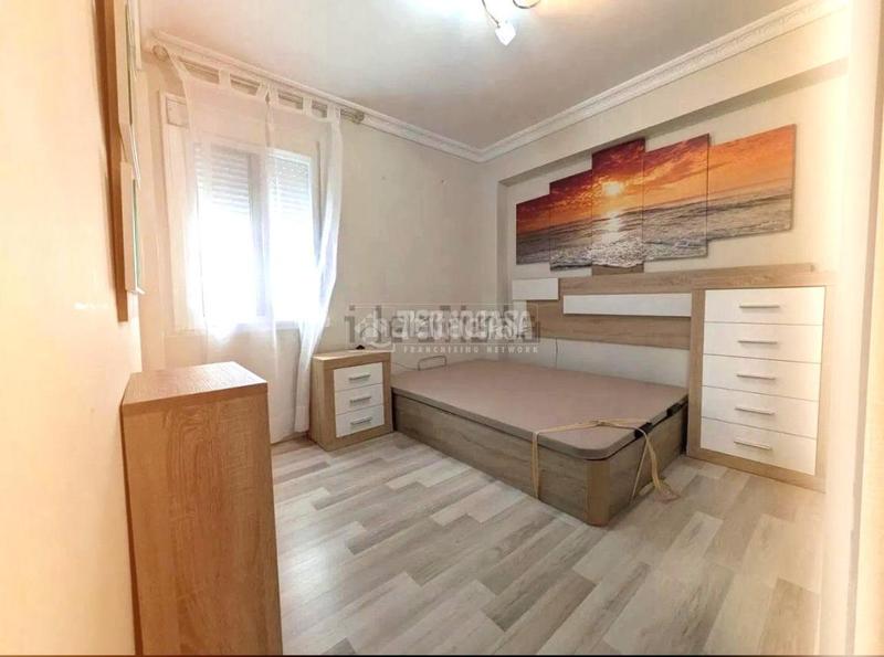 Foto 6f32414c-1ac8-45d4-99a5-9de38239bf87. Piso  en venta en Juan XXIII - Rochelambert Sevilla