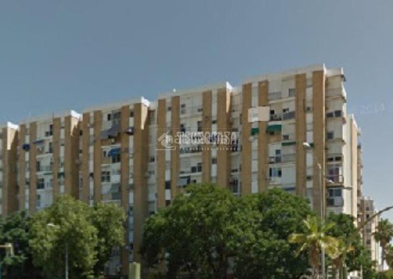 Foto 2da5a4bb-bf7b-4de8-9483-86993e34587b. Piso  en venta en Juan XXIII - Rochelambert Sevilla
