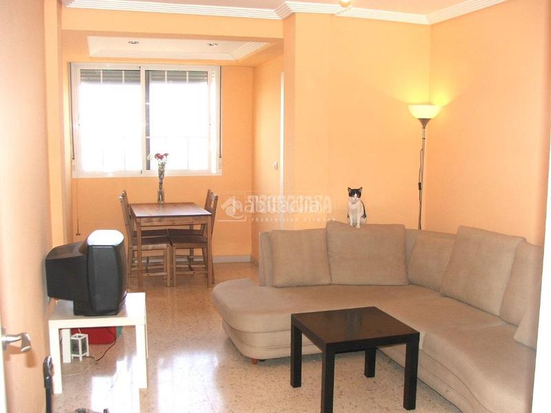 Foto 57359ad9-7db0-47e8-8d91-875e1b00ebcb. Piso  en venta en Juan XXIII - Rochelambert Sevilla