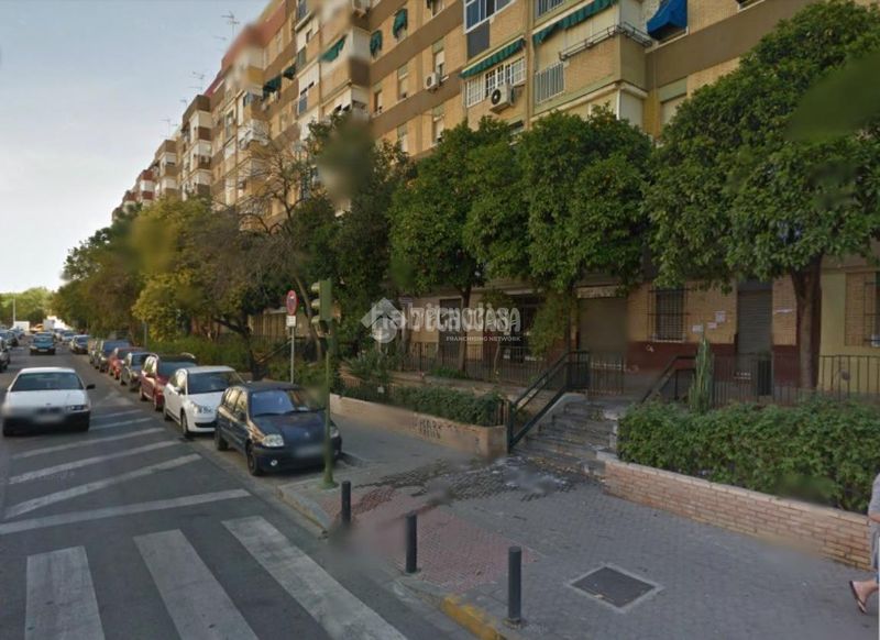 Foto c253abd4-ad91-4ad8-a446-40f41220a523. Pis a Juan XXIII - Rochelambert Sevilla