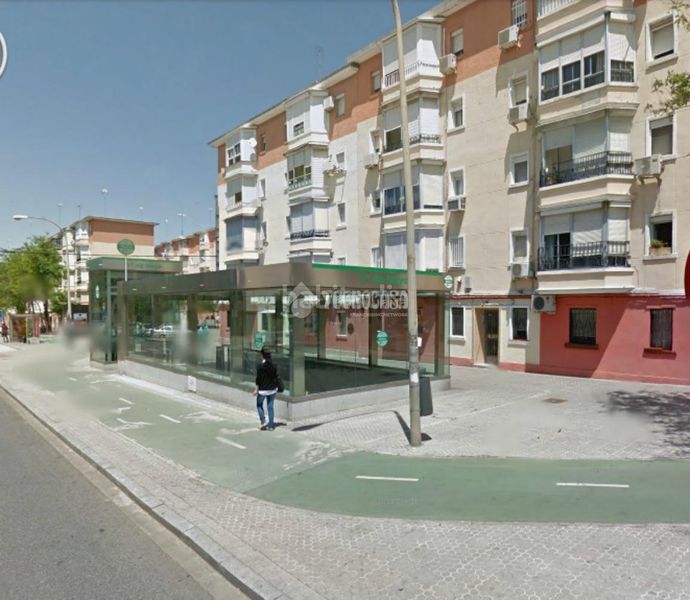 Foto d6131e08-1ec8-4c50-b0bf-ddf4446ac63f. Pis a Juan XXIII - Rochelambert Sevilla