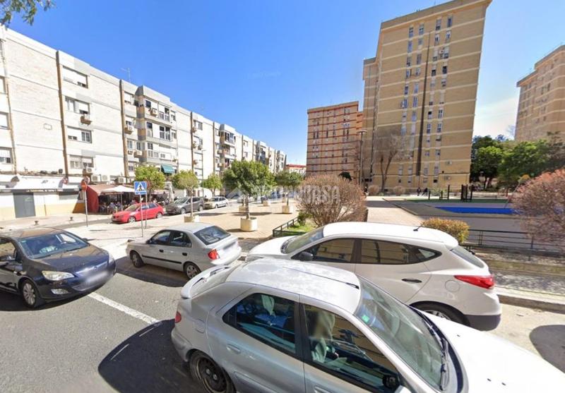 Foto 9a5757c8-87f3-4629-b145-fa7723d84a6b. Local comercial traspaso en venta en Juan XXIII - Rochelambert Sevilla
