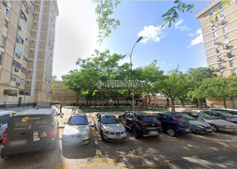 Foto d9c03660-c41e-4937-a831-bc9b3698f763. Local comercial traspaso en venta en Juan XXIII - Rochelambert Sevilla