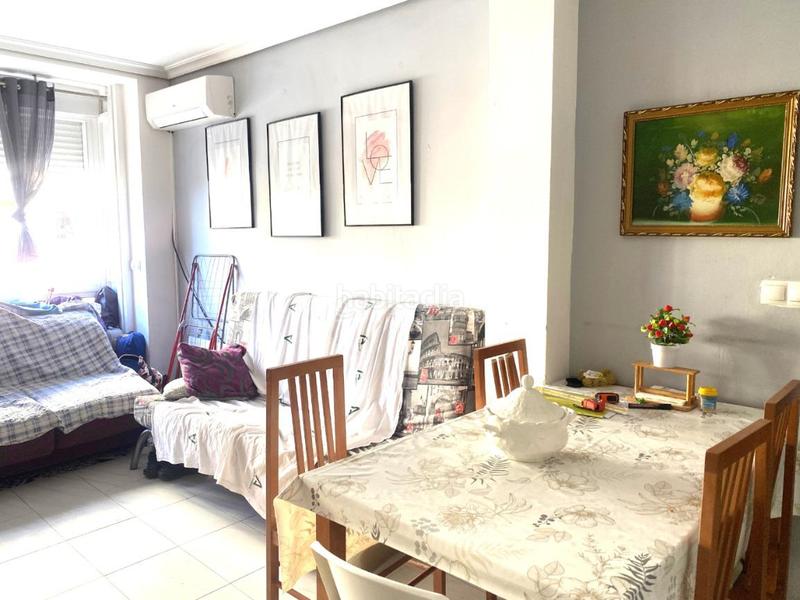 Foto c4282c23-21ef-42ed-957e-ace0e77f517e. Appartement dans Juan XXIII - Rochelambert Sevilla