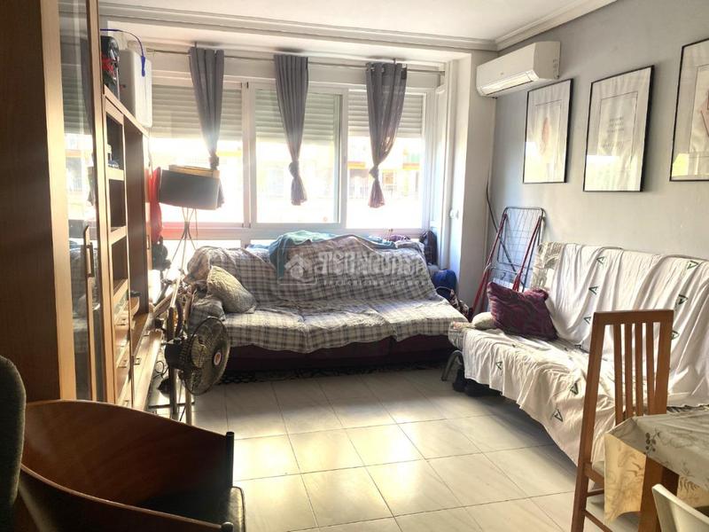 Foto fd53b3be-83a0-452c-86ff-aae9a4d8827d. Appartement dans Juan XXIII - Rochelambert Sevilla