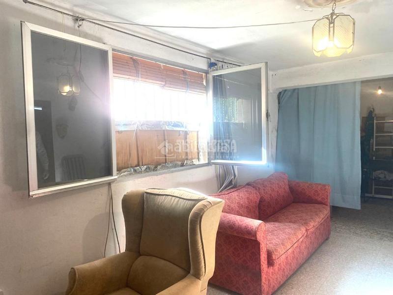Foto aef9b89b-aa28-4b7d-8ba9-6d61ae52a52f. Casa pareada casa en venta en Juan XXIII - Rochelambert Sevilla