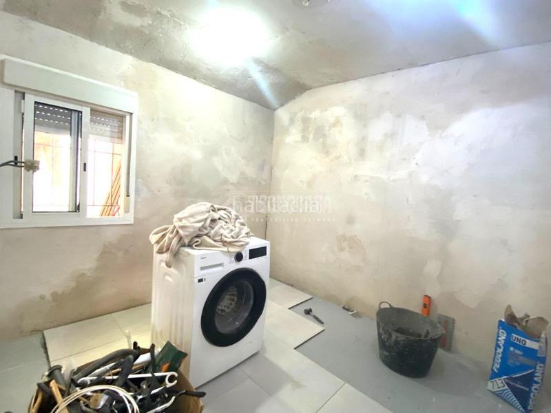 Foto 28b936ee-c9e5-4179-bb69-34168a6f2d33. Casa aparellada a Amate Sevilla