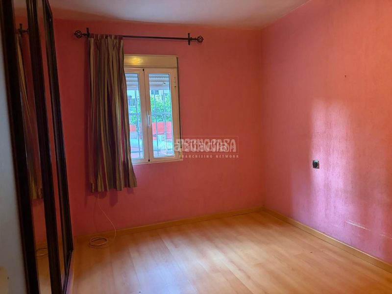 Foto f86c0c87-3cd5-449d-bf9c-e595acb7616a. Pis a Juan XXIII - Rochelambert Sevilla