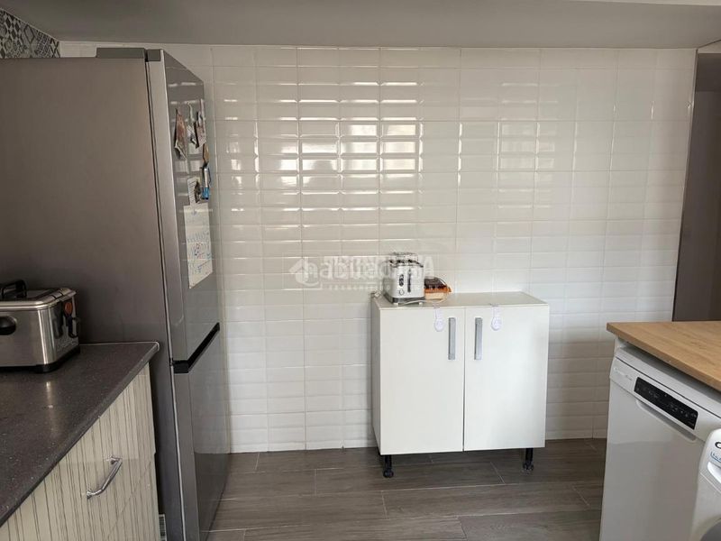 Foto 1700243b-6928-436f-b0ea-9b052166e853. Casa aparellada a Sta. Aurelia - Cantábrico - Atlàntico - La Romería Sevilla
