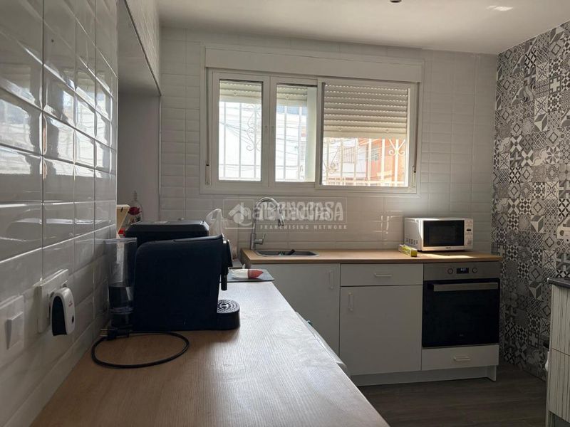 Foto b3cf6b94-9dbd-476e-bef6-61c531b79e17. Casa aparellada a Sta. Aurelia - Cantábrico - Atlàntico - La Romería Sevilla