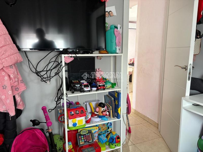 Foto 89aa9f46-645e-4fda-b946-14c02b11c83f. Pis a Los Pájaros Sevilla