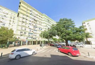 Flat in Juan XXIII - Rochelambert. Piso en venta en sevilla