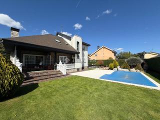 Casa en El Guijo-Colonia España. Casa en venta en galapagar