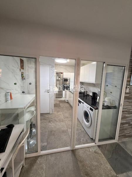 Foto f9c1b73d-0810-4f44-8cbc-b440b1585cb5. Piso  en venta en Zarzaquemada Leganés
